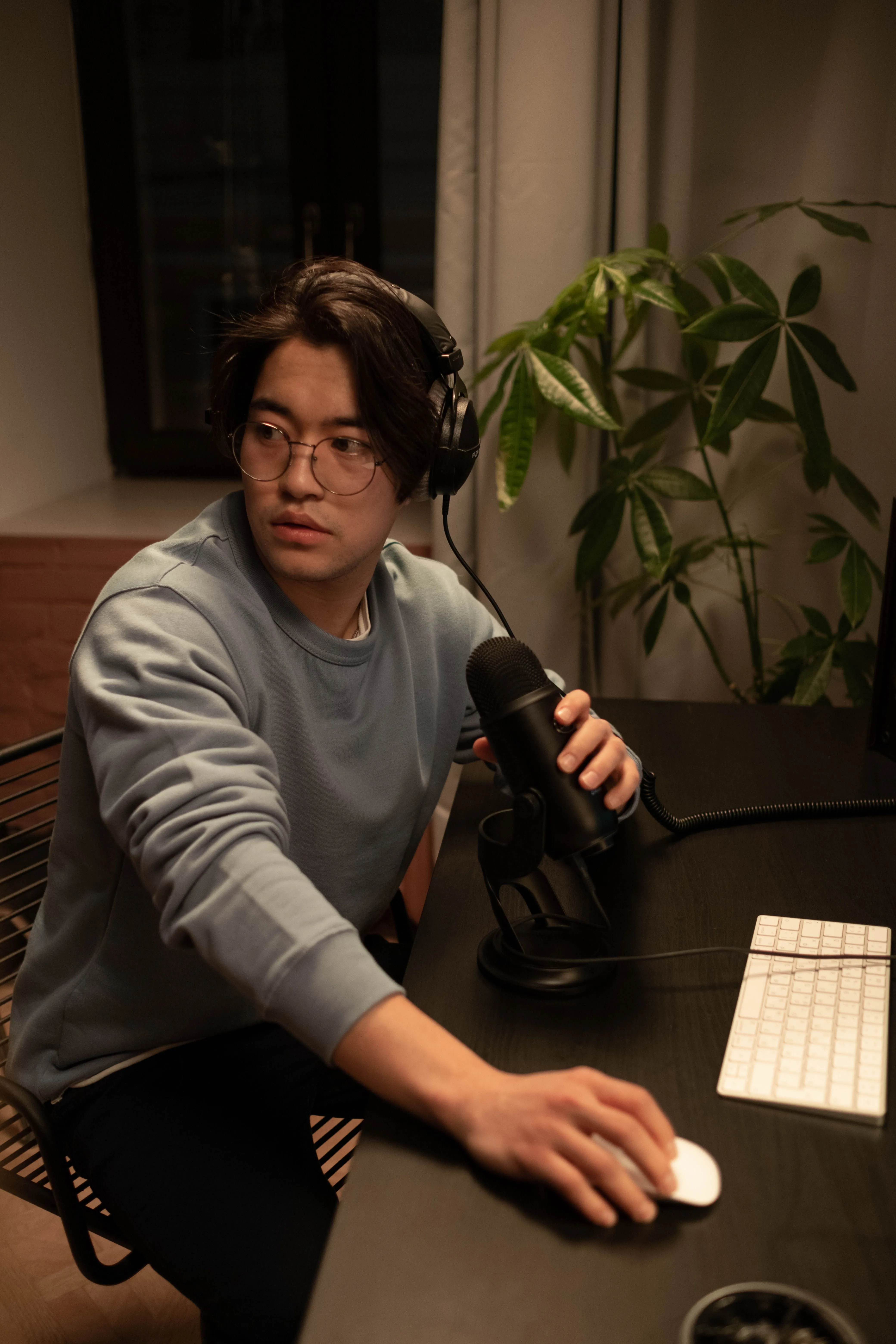 專業人士用 Podcast 將深度專業轉譯成信任感